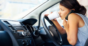 Philadelphia car accident lawyers discuss what should we know about distracted driving.